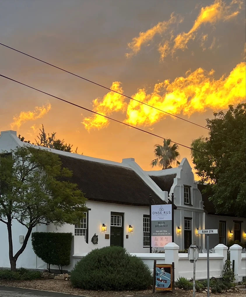 Onse Rus Guest House at sunset